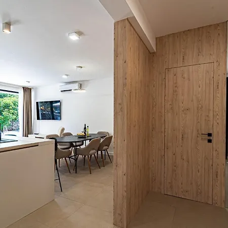 3 Bedroom In * Prižba