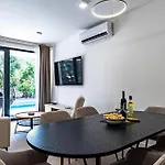3 Bedroom In Holiday home