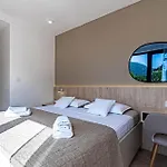 Amazing Home In Prizba Σπίτι διακοπών Prizba