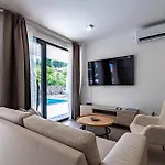 3 Bedroom Nice Home In Prizba * Prizba