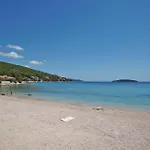 3 Bedroom In Prizba
