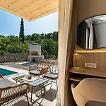 3 Bedroom In Holiday home