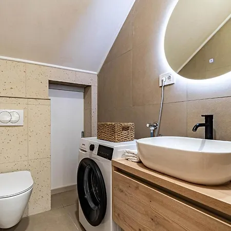 3 Bedroom In Semesterbostad Prizba