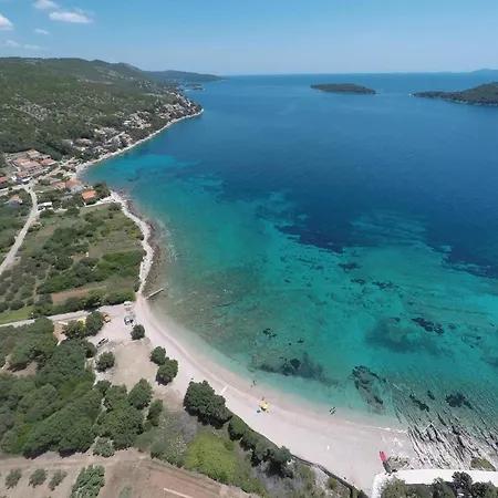 Tatil Evi In With Outdoor Swimming Pool